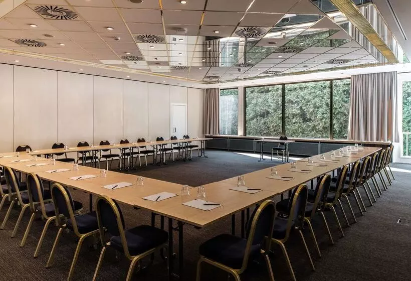 Fotos del hotel Essential By Dorint Bremenvahr:  12