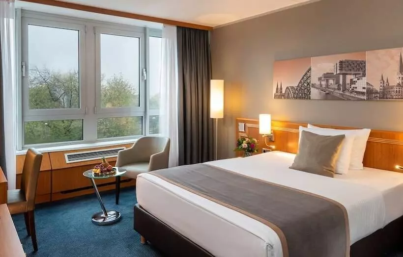 Fotos del hotel Leonardo  Köln Bonn Airport:  6