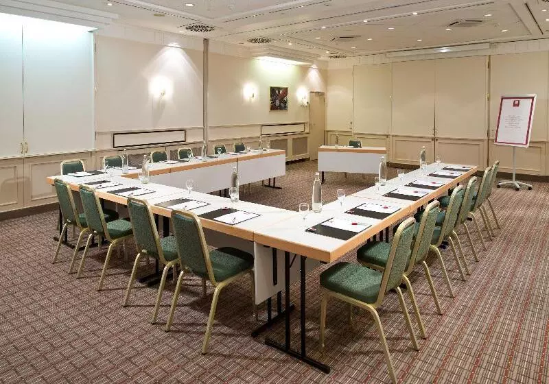 Fotos del hotel Leonardo  Köln Bonn Airport:  5