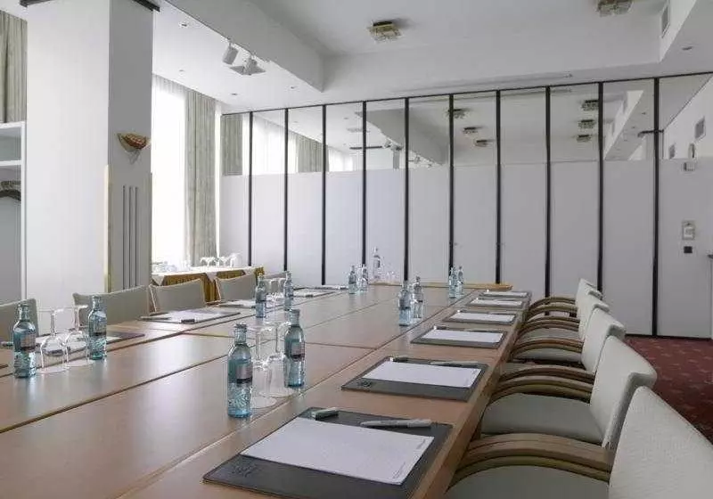 Fotos del hotel Holiday Inn Munich Schwabing:  8