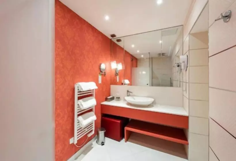 Fotos del hotel Hôtel Château De La Tour:  19