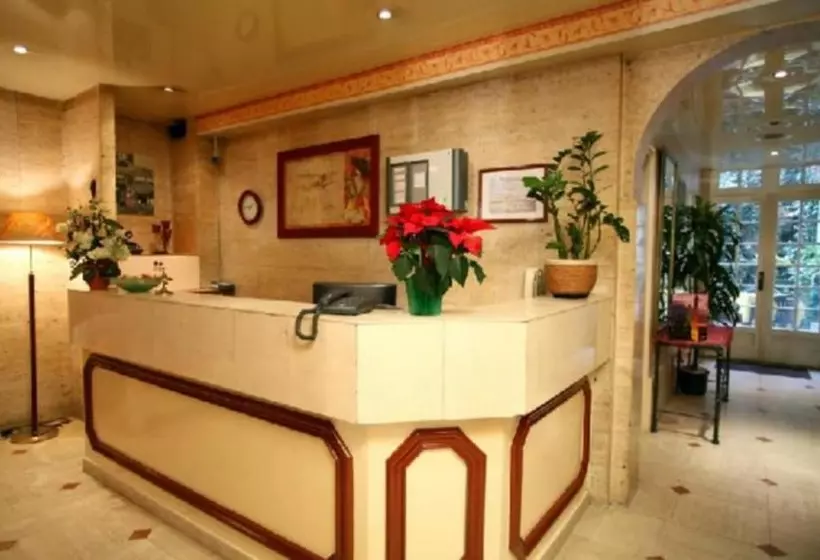 Fotos del hotel Hôtel De L Alma Paris:  3