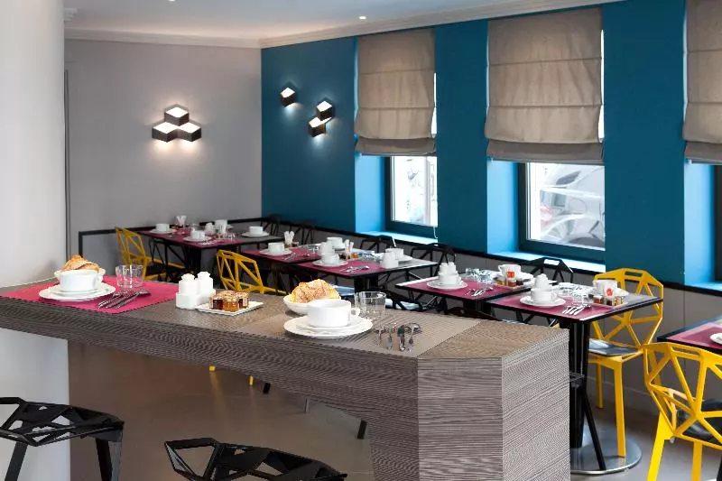 Fotos del hotel Eiffel Capitol:  8