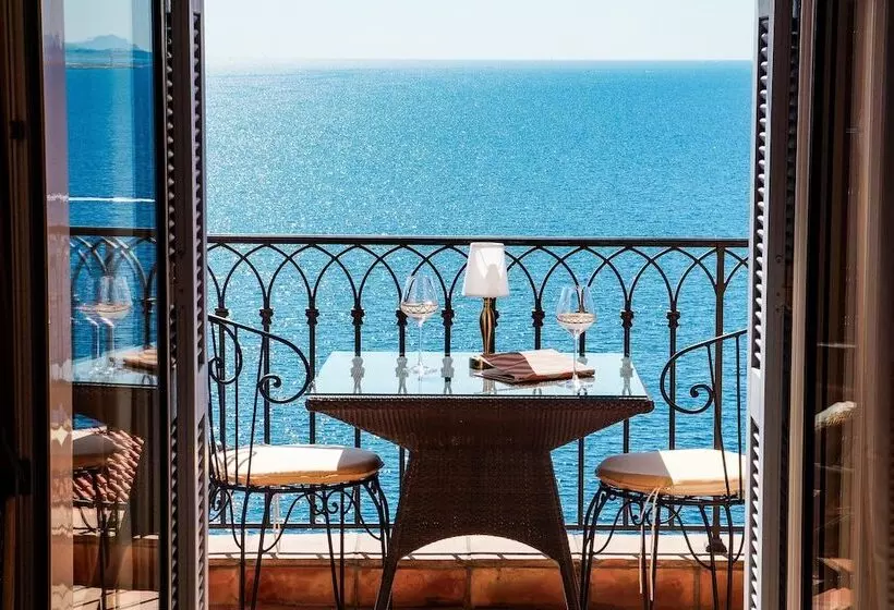 Fotos del hotel Hôtel La Pérouse Nice Baie Des Anges:  12