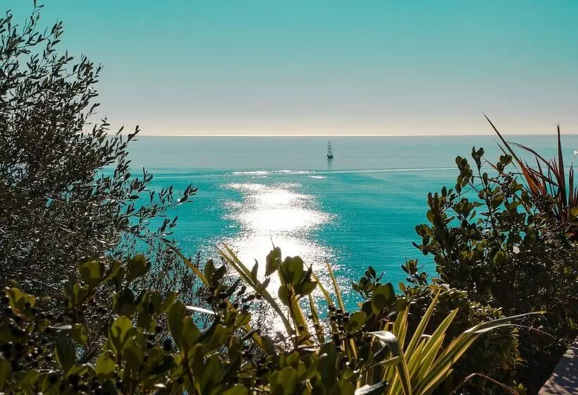 Fotos del hotel Hôtel La Pérouse Nice Baie Des Anges:  7