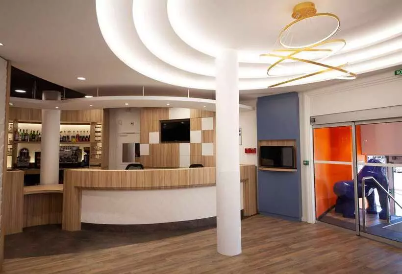 Fotos del hotel Comfort Hotel Clermont Saint Jacques:  2