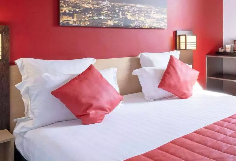 Fotos del hotel Comfort Hotel Clermont Saint Jacques:  3