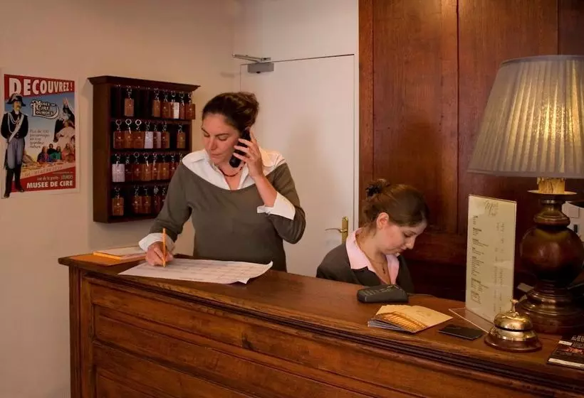 Fotos del hotel Hôtel Majestic:  7