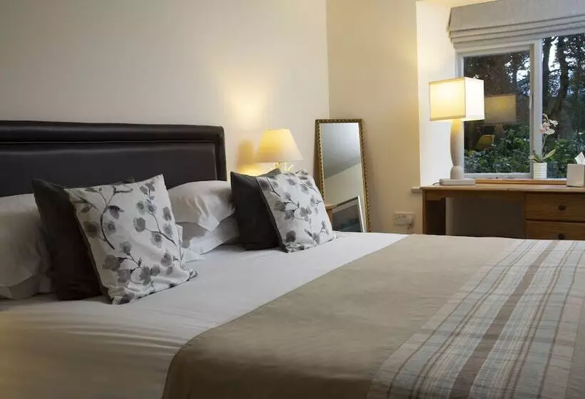 Loch Ness Country House