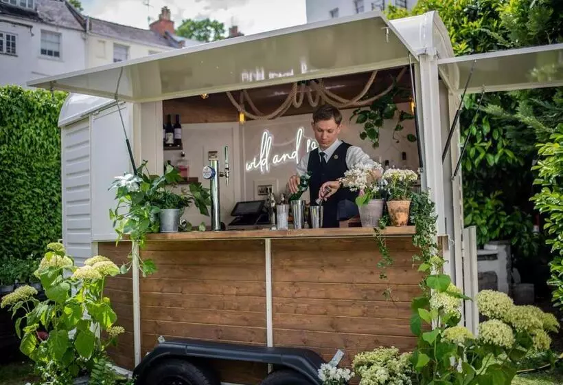 Fotos del hotel Queens Hotel Cheltenham:  5