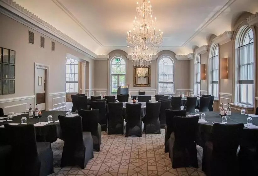 Fotos del hotel Queens Hotel Cheltenham:  3