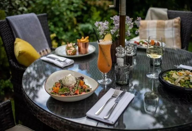 Fotos del hotel Queens Hotel Cheltenham:  7