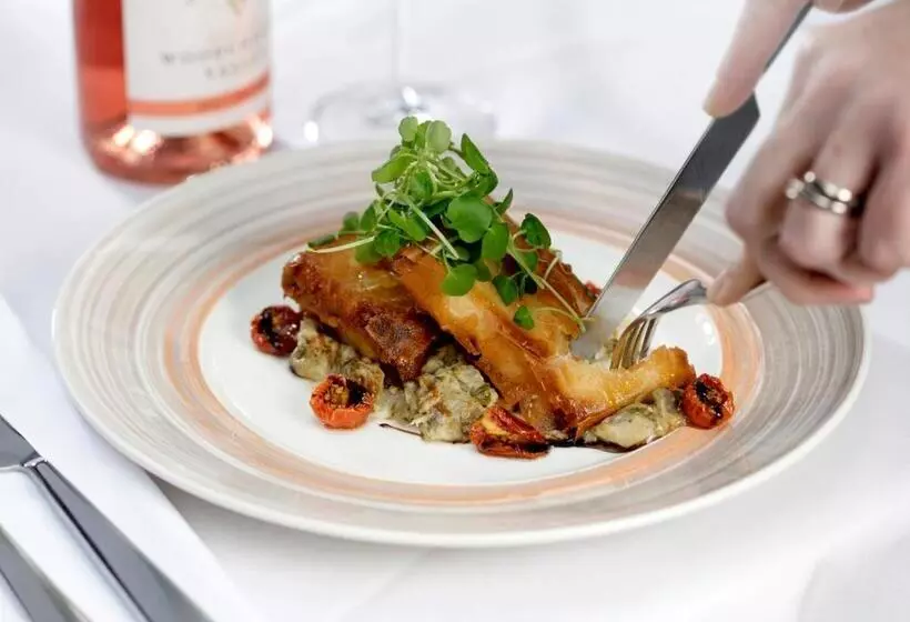 Fotos del hotel Queens Hotel Cheltenham:  17