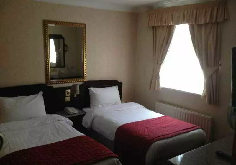 Fotos del hotel Holiday Villa:  6