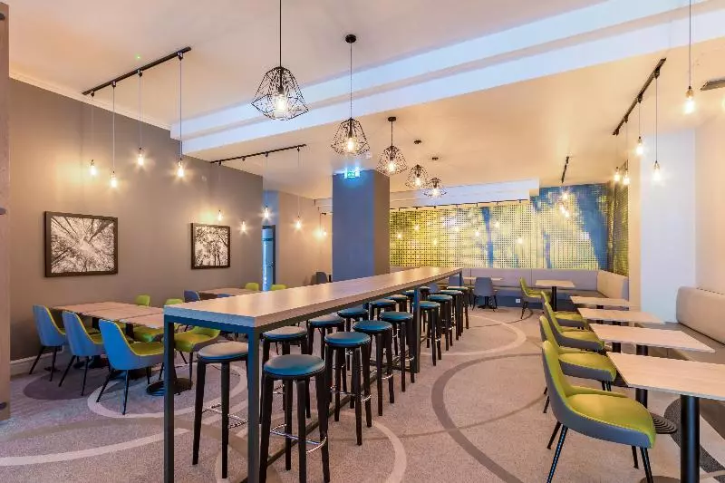 Fotos del hotel Thistle Express London Luton:  7