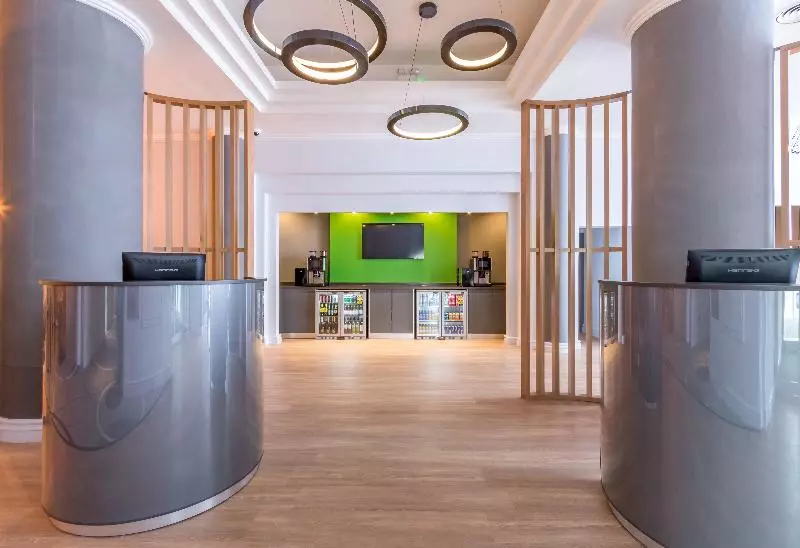 Fotos del hotel Thistle Express London Luton:  4