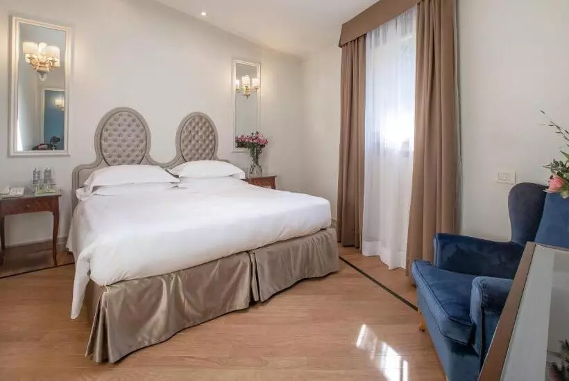 Fotos del hotel Villa Flori:  17