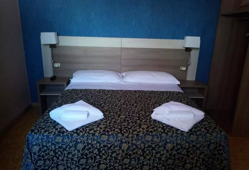 Fotos del hotel HHB Hotel:  6