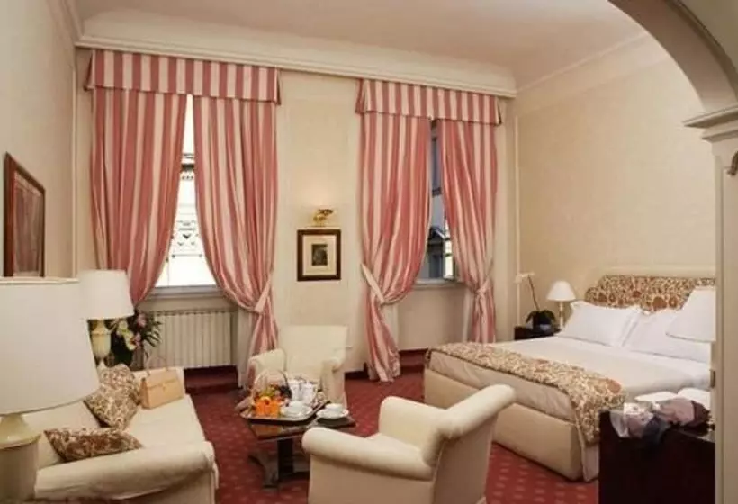 Fotos del hotel De La Ville:  7