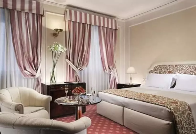 Fotos del hotel De La Ville:  5