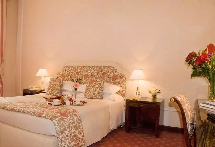 Fotos del hotel De La Ville:  16