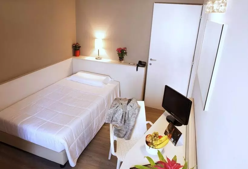 Fotos del hotel Mennini:  6