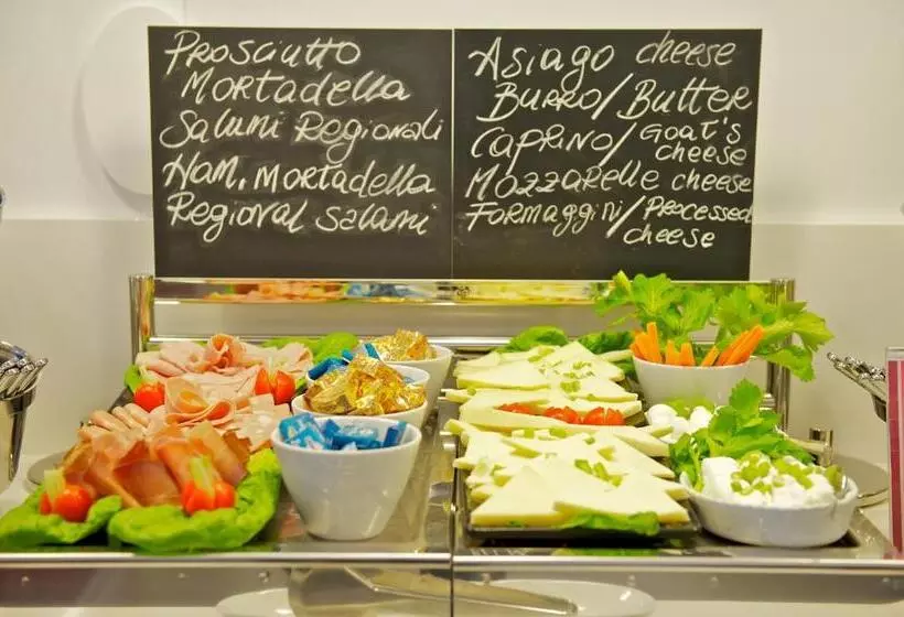 Fotos del hotel Mercure Roma Centro Colosseo:  18