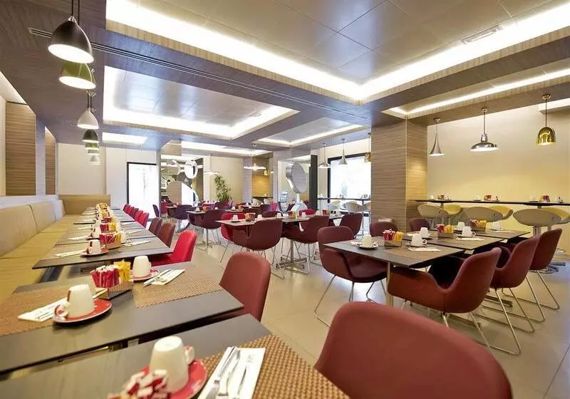 Fotos del hotel Mercure Roma Centro Colosseo:  16