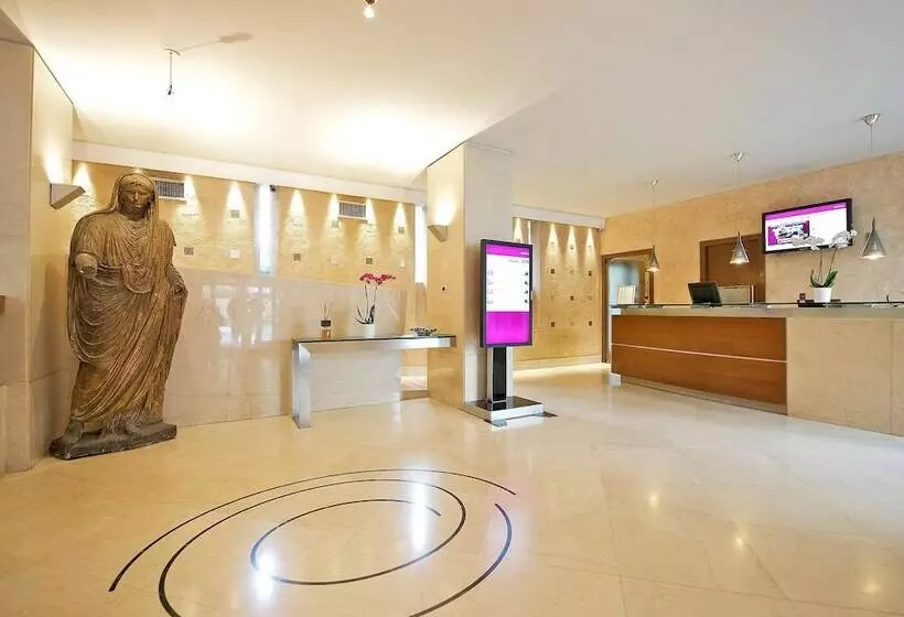 Fotos del hotel Mercure Roma Centro Colosseo:  2