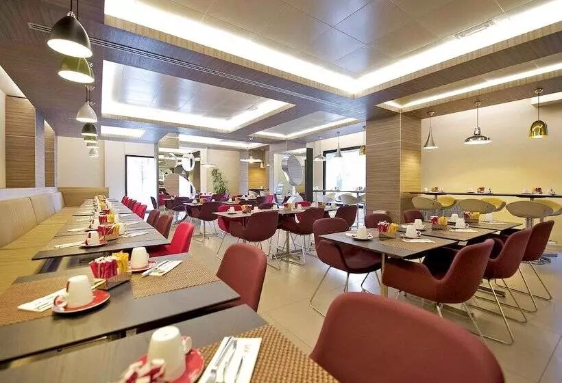 Fotos del hotel Mercure Roma Centro Colosseo:  3