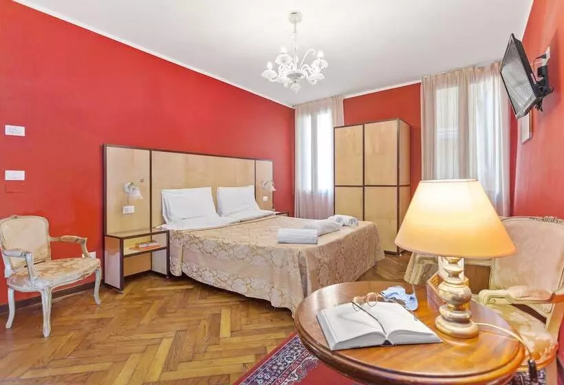 Fotos del hotel Malibran:  4