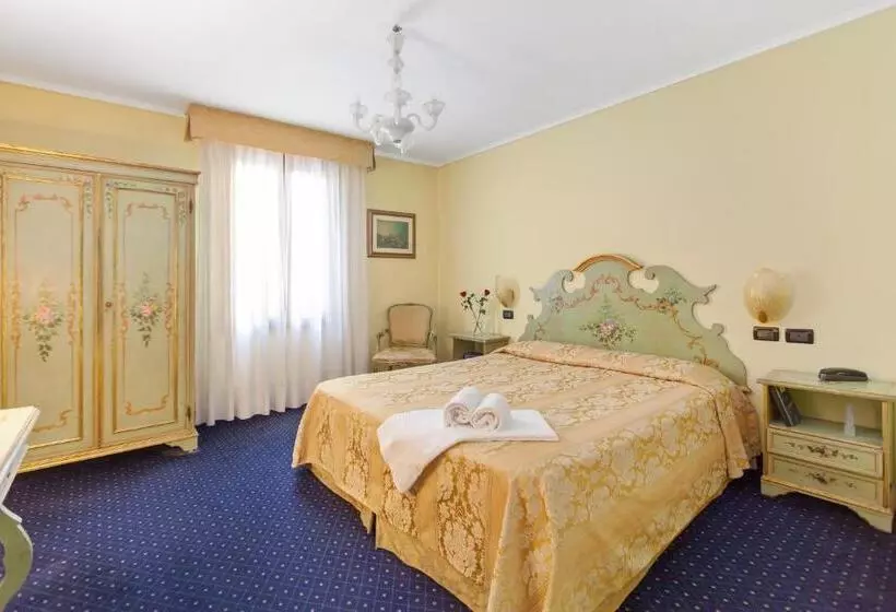 Fotos del hotel Malibran:  8