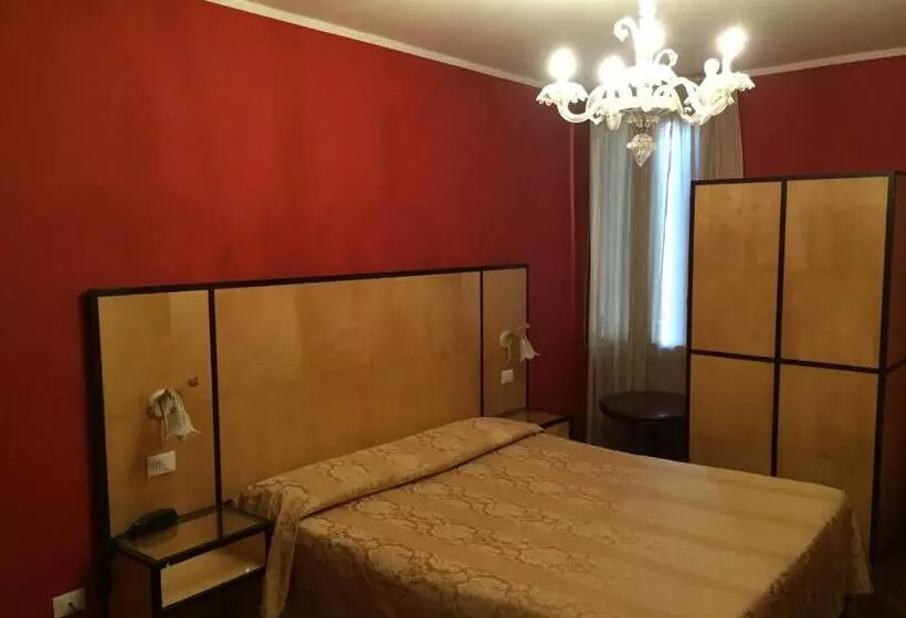 Fotos del hotel Malibran:  2