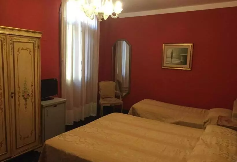 Fotos del hotel Malibran:  5