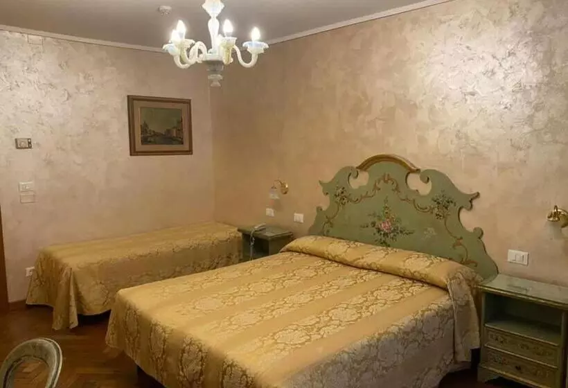 Fotos del hotel Malibran:  10