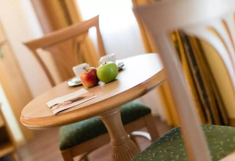 Fotos del hotel Oswald:  4