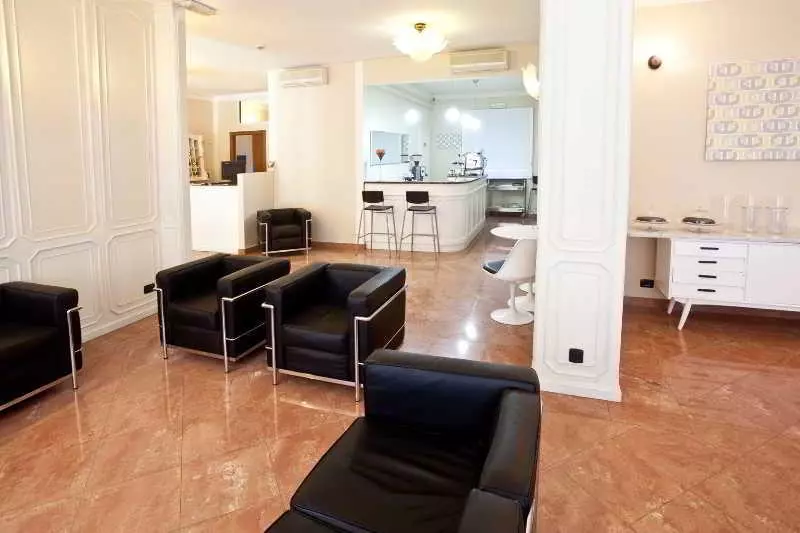 Fotos del hotel Tourist:  2