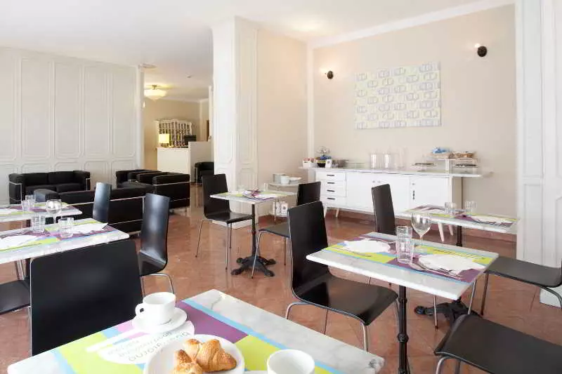 Fotos del hotel Tourist:  11