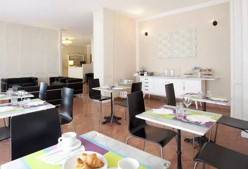 Fotos del hotel Tourist:  4