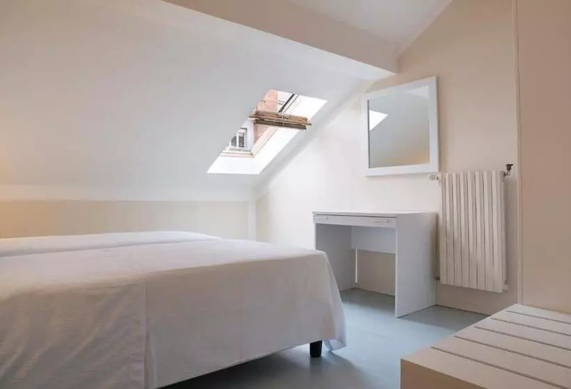 Fotos del hotel Tourist:  19