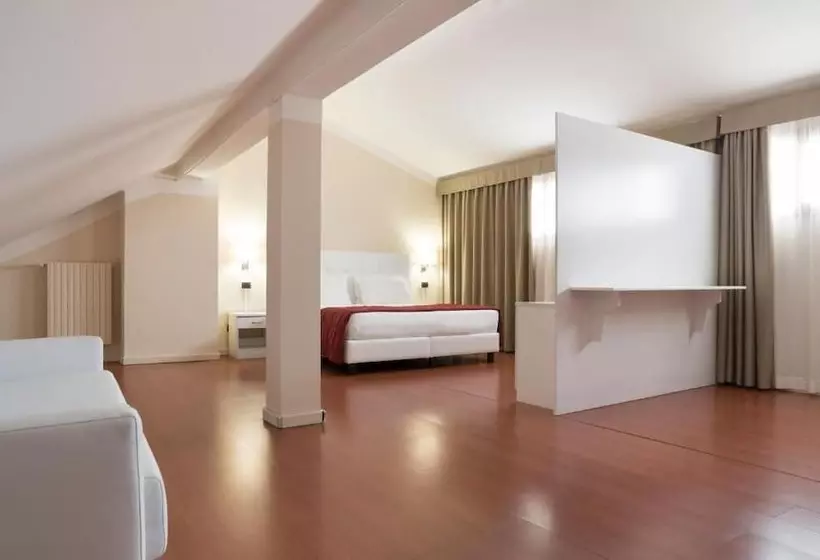 Fotos del hotel Tourist:  17