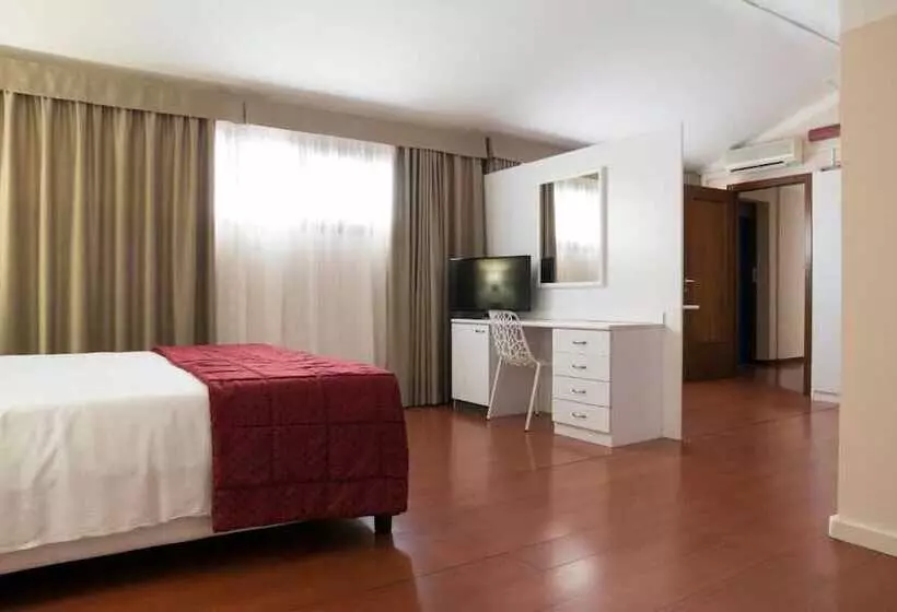 Fotos del hotel Tourist:  16