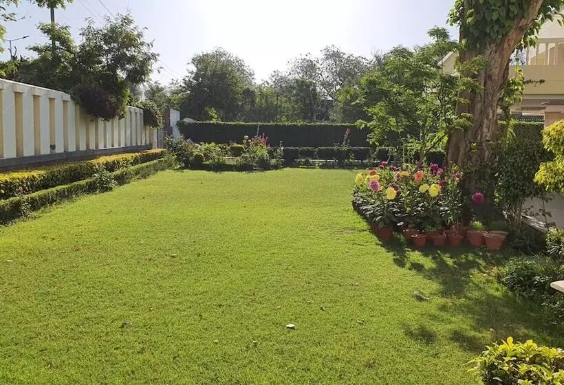 Fotos del hotel Grand Hotel Agra:  7