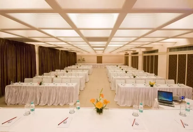 Fotos del hotel Grand Hotel Agra:  16