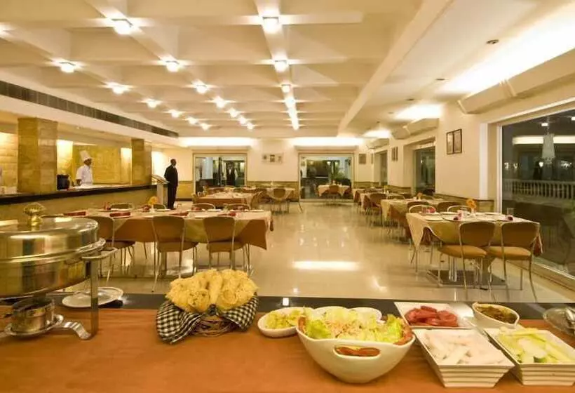 Fotos del hotel Grand Hotel Agra:  4