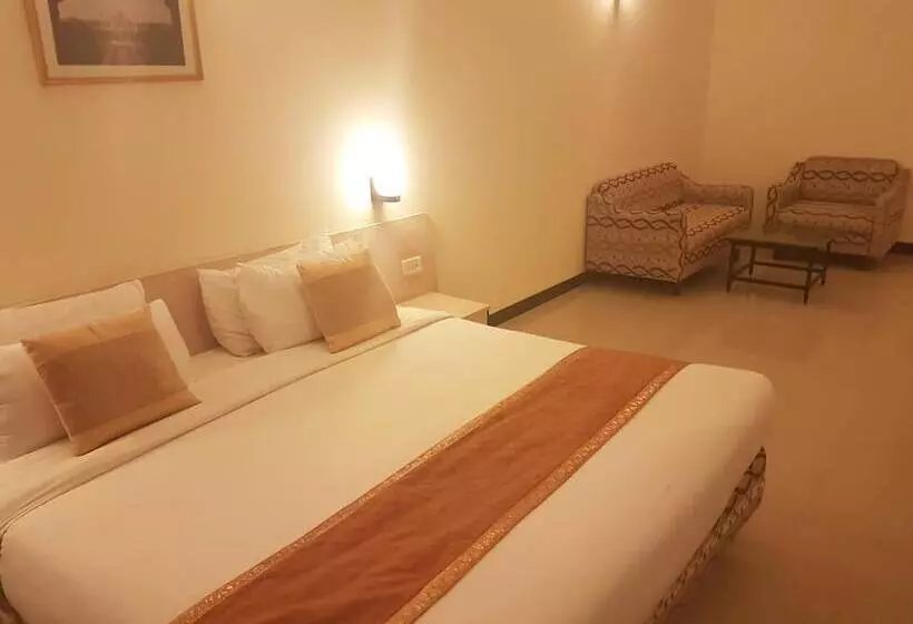 Fotos del hotel Grand Hotel Agra:  21