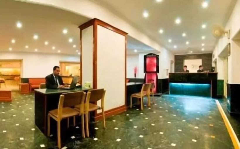 Fotos del hotel Grand Hotel Agra:  9