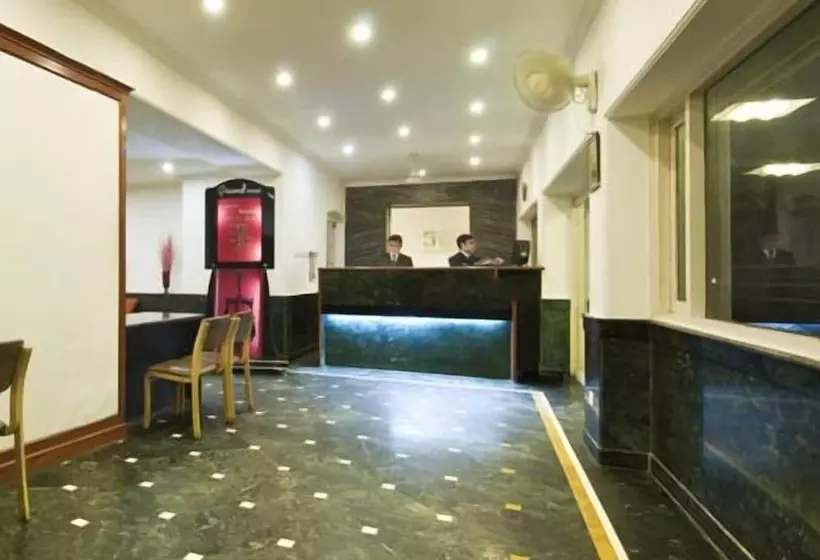 Fotos del hotel Grand Hotel Agra:  3