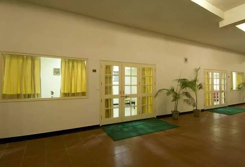 Fotos del hotel Grand Hotel Agra:  15