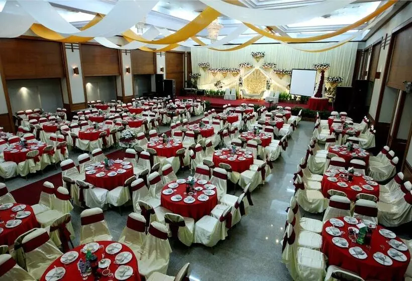 Fotos del hotel Makassar Golden:  12